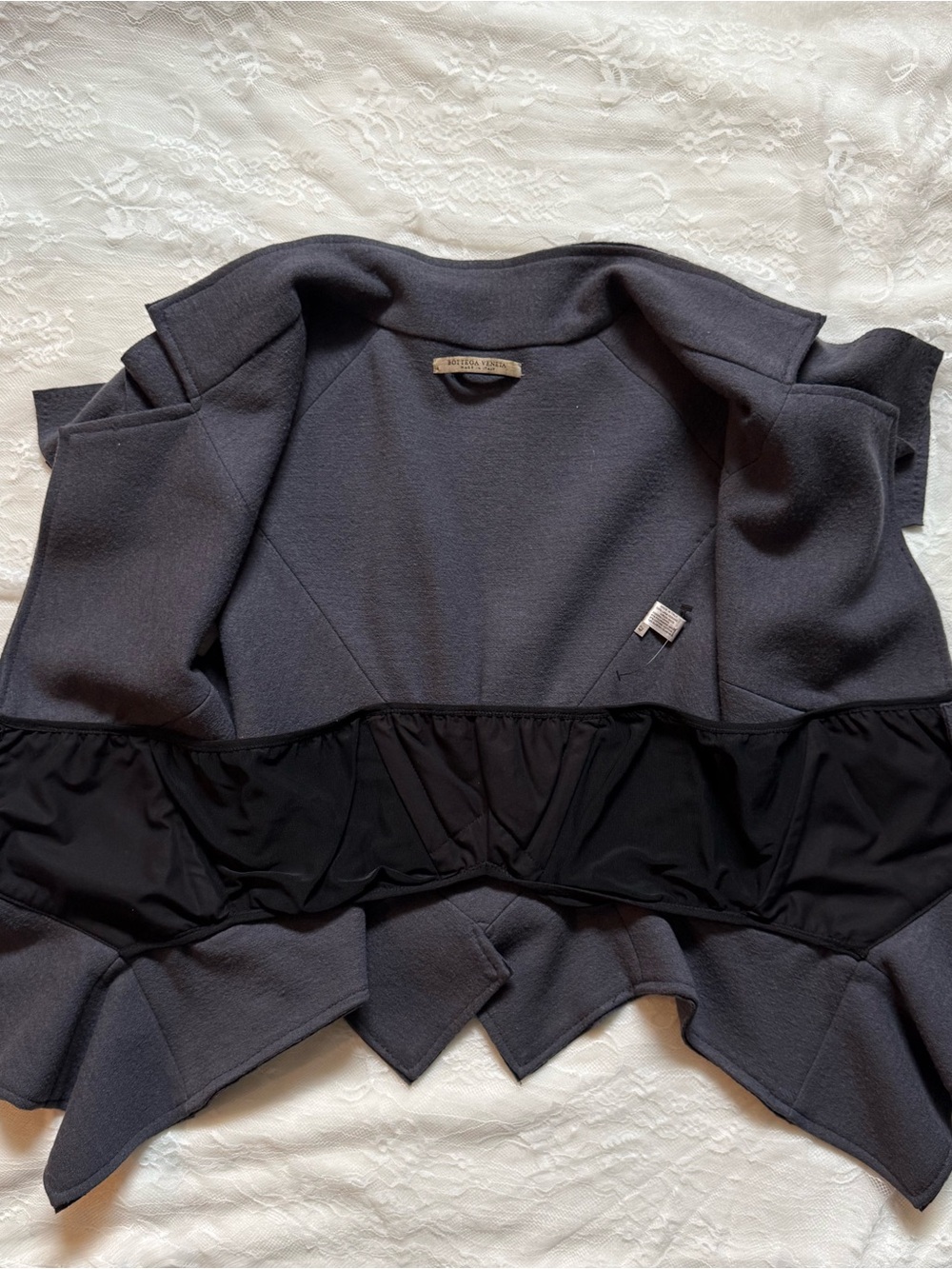 Vintage Bottega Veneta Grey Sculptural Architectural Top Made in Italy - Picture 5 of 9